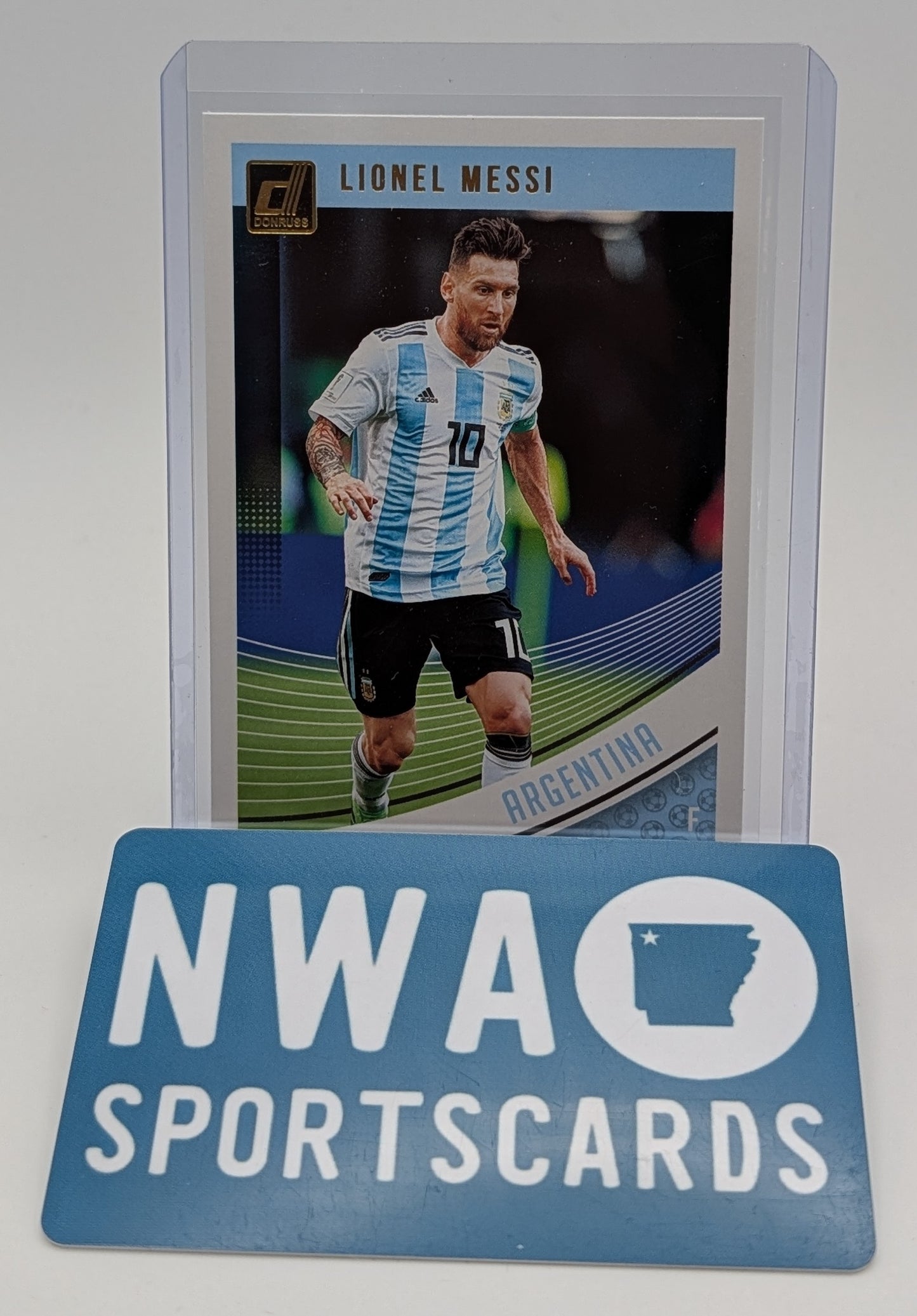 2018 Donruss #88 Lionel Messi + $20 NWA Sports Cards Credit