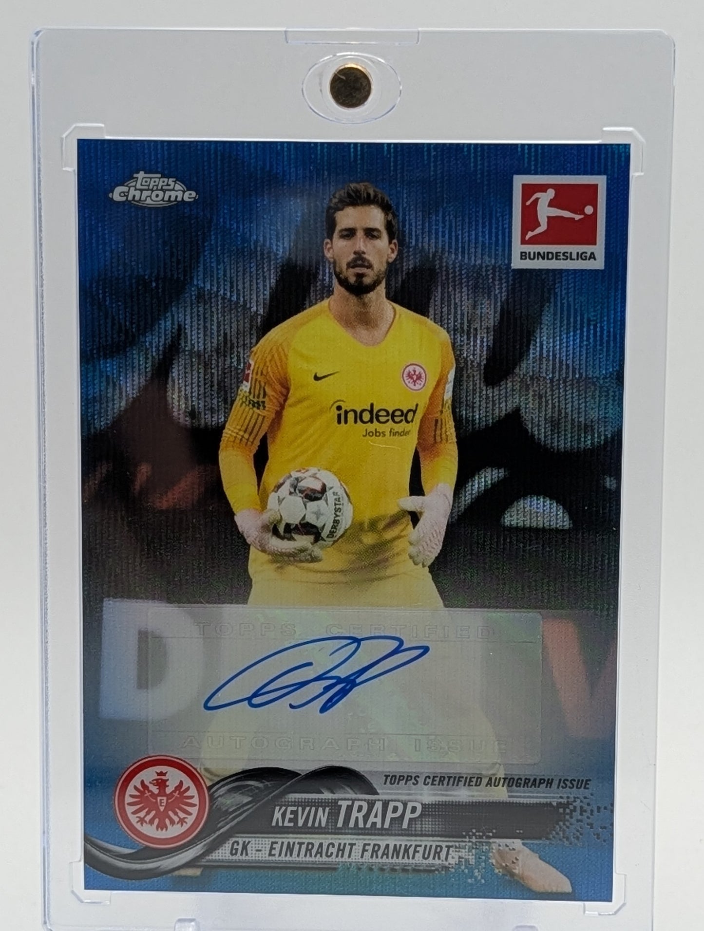 2019 Topps Chrome Kevin Trapp Blue Refractor Auto /75